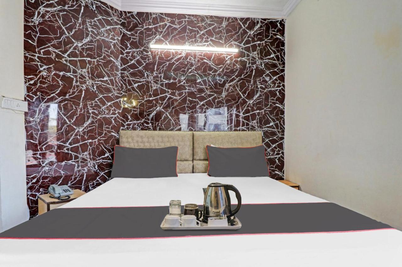 Capital O 88790 Traditional Hotel Himani シムラー エクステリア 写真